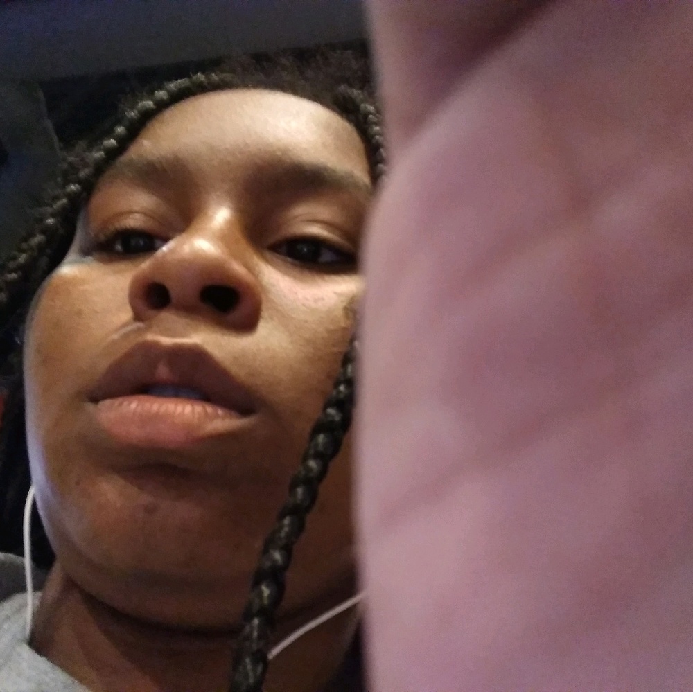 Meet your Posher, Aja